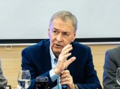 "Miente descaradamente": Juan Schiaretti le respondió a Milei y defendió el equilibrio fiscal y "social"
