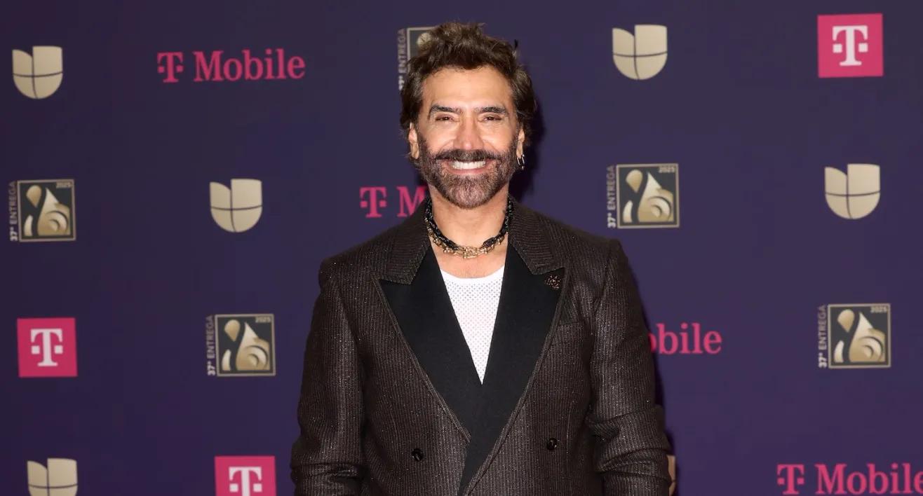 ¡Impactante! Alejandro Fernández se ve obligado a suspender sus shows en EE.UU. a causa de salmonelosis.