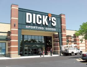 Police say women shoplifted with 8 kids in tow