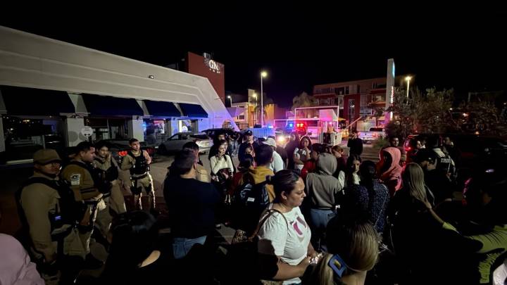 Alumnos de la UPD y Universidad Vizcaya acusa robo de hasta 600 mil pesos por fiesta de graduación