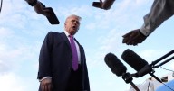 Trump propone eliminar los reportes financieros trimestrales