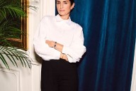 Dulce, juvenil y gustativo. Así huele el nuevo perfume de Carolina Herrera