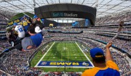 No solo pasa en México: Aficionados de Texans son golpeados por seguidores de los Rams en el Sofi Stadium