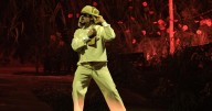 Bad Bunny culmina su residencia en Puerto Rico instando a combatir el odio con amor