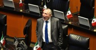 Limita Morena liderazgo de Adán en el Senado