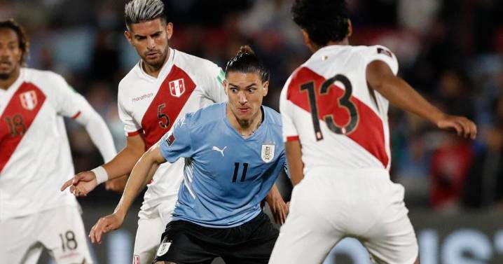 ¿Quién es el árbitro de Uruguay vs Perú por Eliminatorias Conmebol 2026?