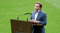 Preguntan a Almeida si prefiere que su hijo sea madridista o que Sánchez siga y su respuesta es clara