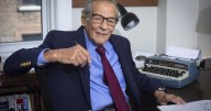 Robert Caro reflects on childhood as he receives New York Historical's Historians' Laureate Medal