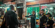 Autoridades refuerzan control del espacio público en la Plaza de La 21