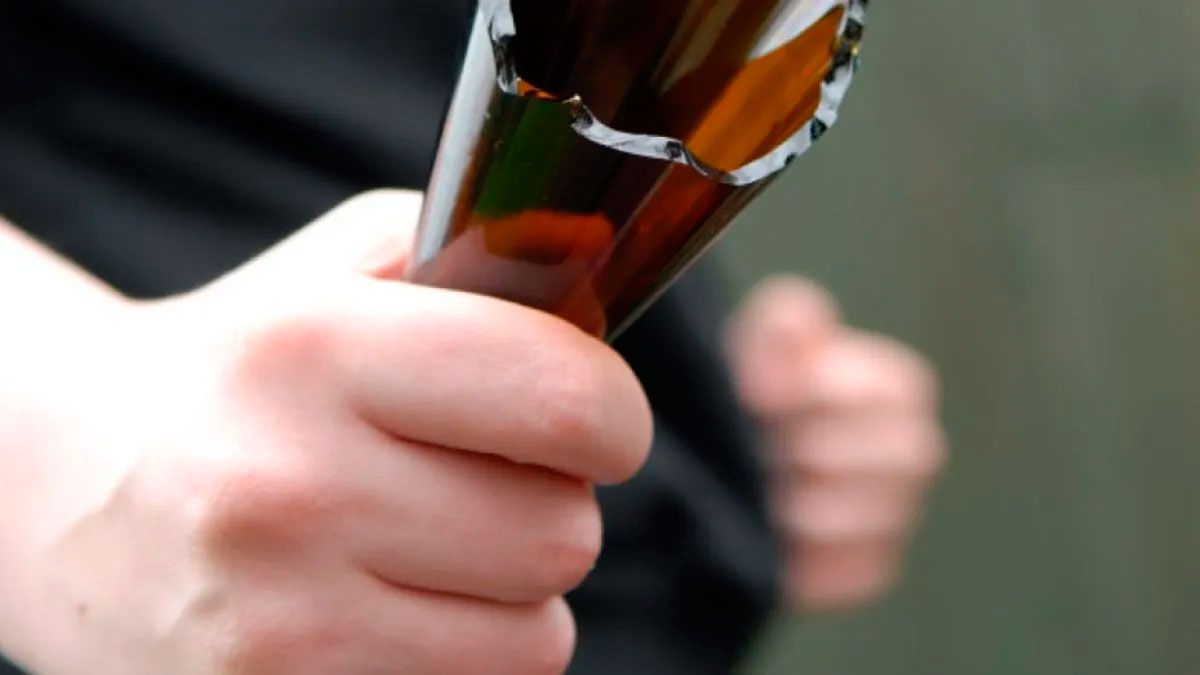 Grave ataque a un joven bandeño en un boliche: fue agredido con una botella de vidrio en el rostro