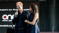 Los duques de Sussex reaparecen en un acto benéfico organizado por Kevin Costner