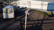 A una semana de la tragedia, el cruce del tren en Atlacomulco sigue sin señalización
