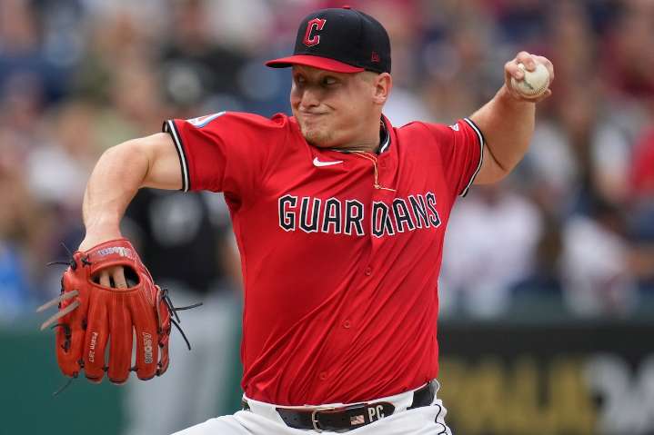 Guardians’ dynamic rookie duo too much for White Sox in 3
