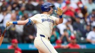 WATCH: Mariners catcher Cal Raleigh ties Mickey Mantle's switch-hitter home run record with No. 54