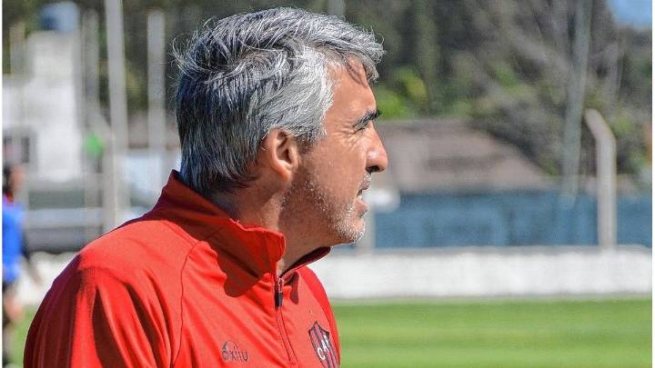 Gabriel Gómez, enojado con plateistas de Patronato