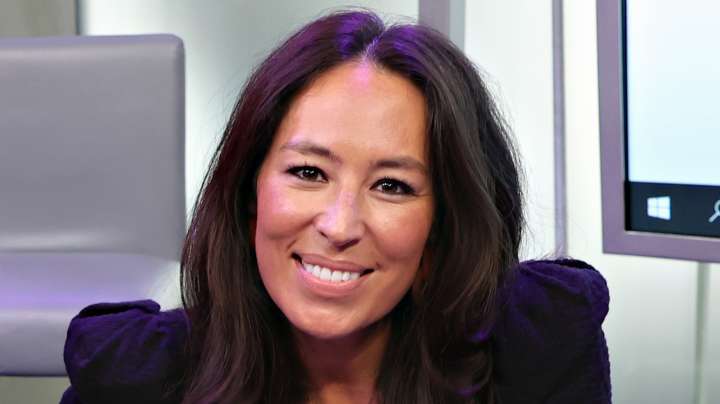 Joanna Gaines' 8 Best Tips For A Stunning Porch Fall Planter Display