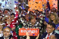 Matthei relanzó campaña junto a Chile Vamos, figuras del piñerismo, Demócratas y Amarillos