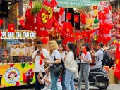 Feriado por Día Nacional impulsa turismo en capital de Vietnam
