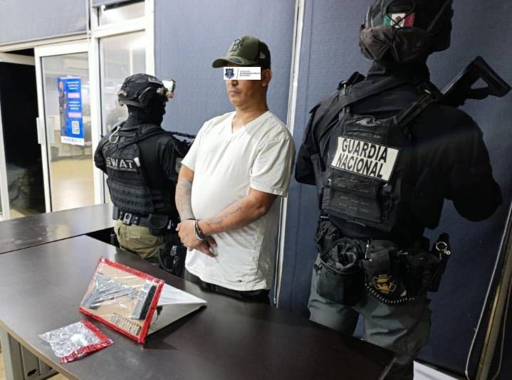 Detiene SSPE a sujeto armado con presunta droga