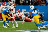 Herbert outduels Mahomes to help the Chargers beat the Chiefs 27