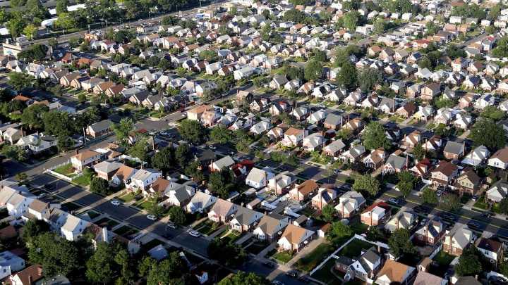 Long Island home prices rise to record highs in August