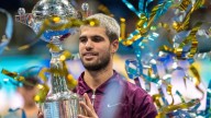 Alcaraz fue campeón en el ATP de Tokio y sumó el trofeo 24 de su carrera