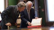 Feijóo pide a la RAE ayuda para su plan educativo y promete: "El español se enseñará en toda España"
