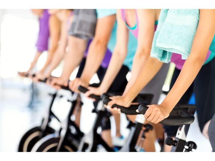 Dear Abby: Should I tell her that her leggings are too thin?