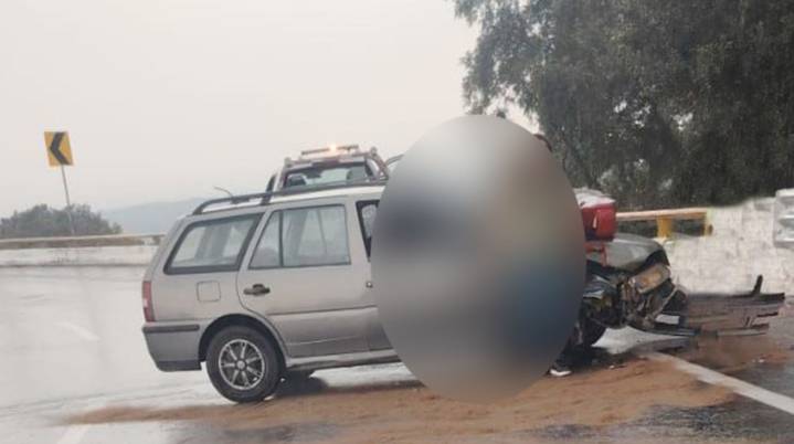 Muere mujer tras choque en la autopista La Pera