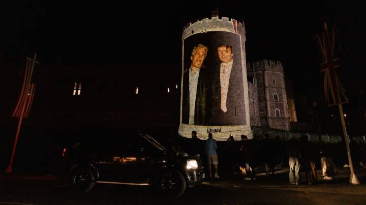 Trump and Epstein Photos Projected Onto Windsor Castle
