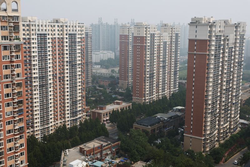 China's home prices slide 0.3% in August, extending weak trend