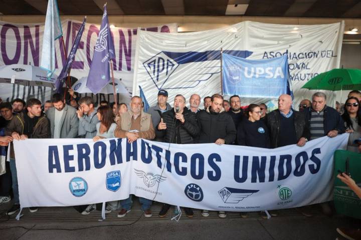 Hoy habrá asambleas en 21 aeropuertos