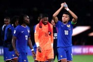 Invicta Francia vence 2-1 a Islandia en eliminatoria mundialista