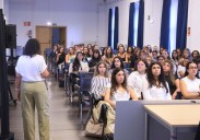 La Facultad de Enfermería de Gijón recibe a los nuevos alumnos: «Alimentad vuestra vocación con valores y conocimientos»