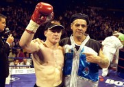 Ricky Hatton’s former trainer leaves heartbreaking note outside boxer’s home after his death