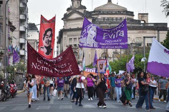 Ni Una Menos: Tucumán marchó pidiendo justicia tras el triple femicidio