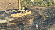 Un incendio en una pinada quema 2,5 hectáreas en la Mina Blanca de El Llano del Beal