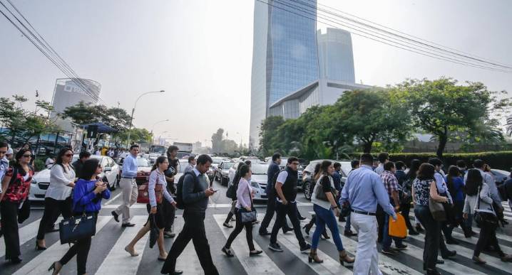Empleo en Lima Metropolitana lo deja claro: título universitario “marca pauta” para conseguir trabajo