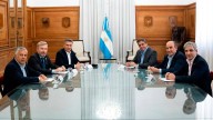 El Gobierno negocia mano a mano con gobernadores aliados