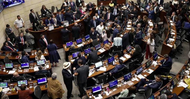 Estos son los 11 votos que podrían hundir la reforma tributaria en el Congreso