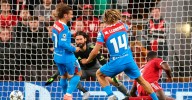 Van Dijk disipa la magia de Marcos Llorente en Anfield (3