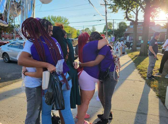 Hundreds turn out to mourn teen killed in Haffen Park basketball game shooting