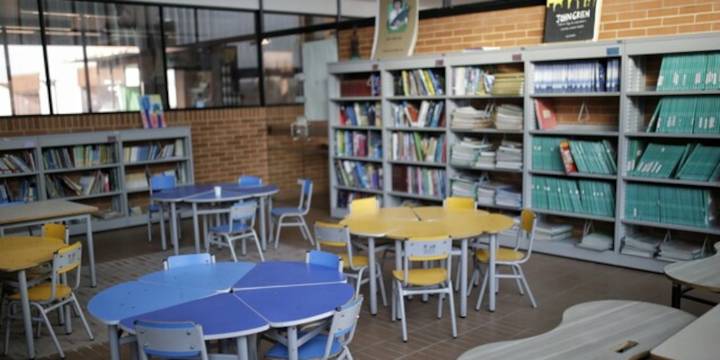 Nueva cátedra de educación emocional será obligatoria en colegios, estos son sus contenidos