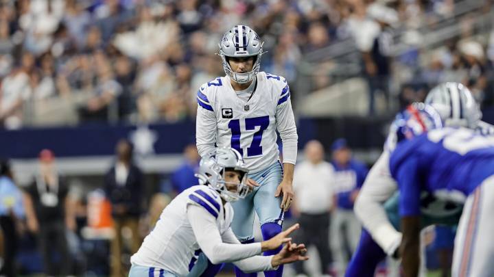 Brandon Aubrey is thinking about his kicking, not his contract
