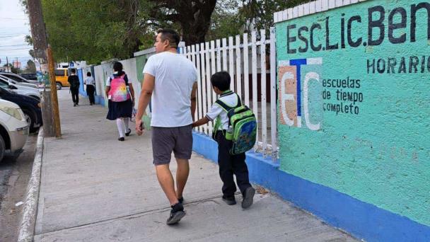 Apenas inician clases y alistan primer asueto