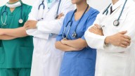 EE.UU. atraviesa crisis nacional por escasez de personal de Salud