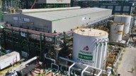 Hizo Pemex contratos con inexpertos a pesar de pérdidas y deudas