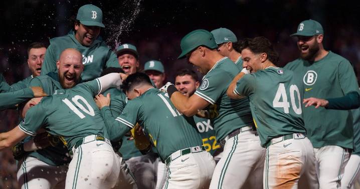 Red Sox clinch MLB playoff berth for first time since 2021