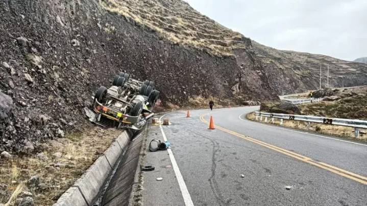Al menos cuatro muertos en distintos accidentes de tránsito en las carreteras del país