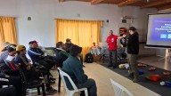 Estibadores de Caleta Olivia reciben capacitación en RCP para responder a emergencias en el puerto